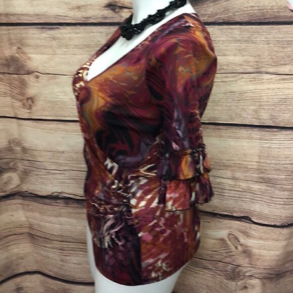 Karen Kane abstract print ruffled sleeve top - Picture 4 of 6